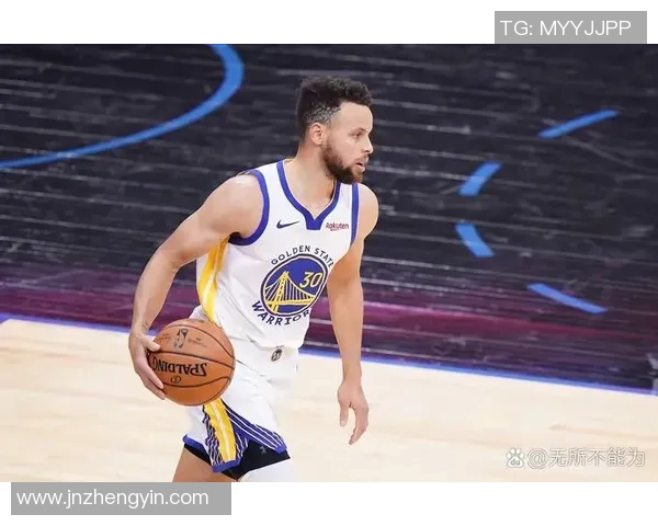 NBA最新战况速递：库里争议手势引发热议，火箭奇兵霍勒迪爆发终结连败