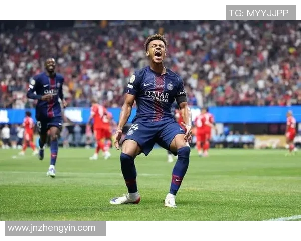 2粒进球+2张红牌世俱杯巅峰对攻战！大巴黎晋级4强拜仁双重打击